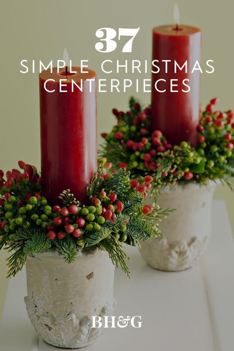 Simple Tabletop Christmas Decor, Peppermint Candy Centerpieces, Decorate Christmas Table Ideas, Christmas Candle Table Decorations, Christmas Centerpieces For Small Tables, Christmas Banquet Table Centerpieces, Old Fashioned Christmas Centerpieces, Christmas Table Centerpieces 2023, Christmas Decor Ideas With Candles