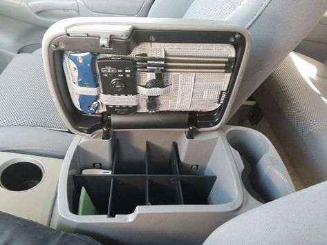 Diy Car Console Organizer, Small Car Console Organization, Middle Console Car, Organizing Car Center Console, Car Organization Ideas Center Console, Car Console Organization Diy, Middle Console Organization Car, Organize Car Console, Toyota Sienna Organization