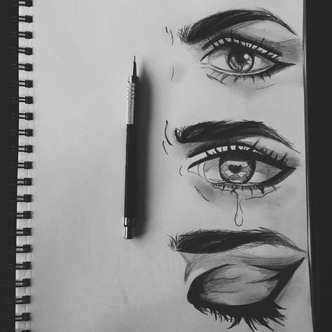 Realistic Eye Drawing, Person Drawing, Eye Sketch, Art Kawaii, Charcoal Drawings, Arte Sketchbook, Pencil Portrait, A Pencil, Eye Drawing