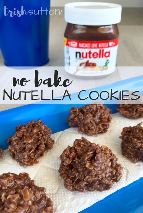 No Bake Nutella Cookies Recipe that is just as simple as No Bake Peanut Butter Cookies and it makes 36 cookies. TrishSutton.com #nutella #recipe #nobake No Bake Peanut Butter Cookies, Pancakes Nutella, Nutella Cookies Recipe, Nutella Snacks, Nutella Recipe, Nutella Recipes Easy, Nutella Desserts, Cookies Healthy, No Bake Peanut Butter