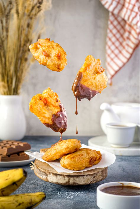 Nugget Photography, Snacks Photography, Cheese Brands, Levitation Photography, Fried Bananas, Korean Snacks, Dessert Photography, Asian Desserts, Food Design