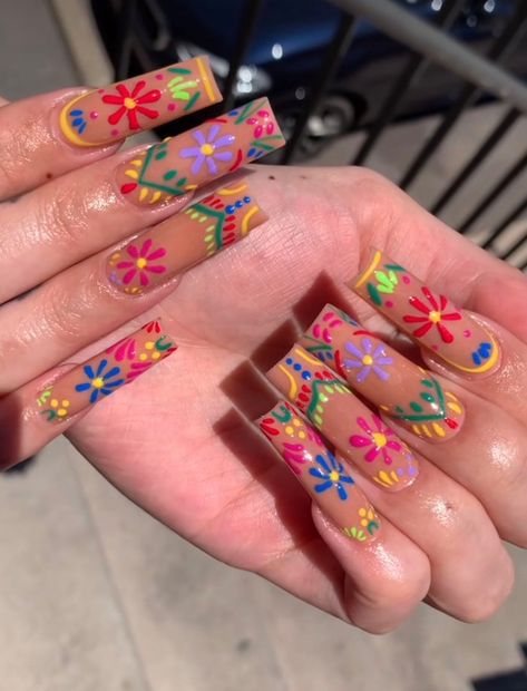 3d Flower Nails Mexican, Spring Nails 2024 Long, Cantaritos Nails, Barro Nail Design, Guatemala Nails, Mexican Pottery Nails, Mexican Flower Nails, Fiesta Nails Designs, Barro Nails Mexican