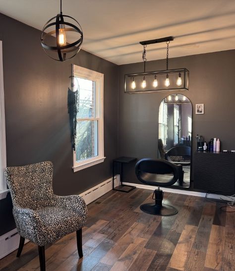 Somerville, New Jersey 📍 @spellboundhairstudionj is hiring! ✨ Spellbound salon is a small, intimate, 2 chair salon. Looking for someone who is ✨honest, loyal, fun ✨light hearted ✨loves their craft, ✨comfortable working in a small independent setting If this sounds like the perfect hairstylist opportunity for you or someone you know, discover more information on our job board. Dítē - the ultimate career platform. #salonshiring #salonjobs #saloncareers #salonowner #independenthairstylis... Salon Suite Ideas, Suite Ideas, Salon Owners, Salon Ideas, Job Board, Looking For Someone, Job Search, Sounds Like, New Jersey