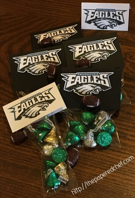 Super Bowl Football Party Favors – Go Eagles!, Eagles, fan favors, football, Hershey's kisses, kisses, party favors, Philadelphia Eagles, super bowl, treats Eagle Snacks, Eagles Party, Kisses Party Favors, Super Bowl Treats, Football Ornaments, Football Favors, Cheerleader Birthday, Sandwich Vegetarian, Active Office