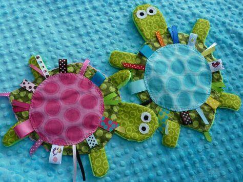 Diy Sy, Toy Diy, Baby Sewing Projects, Quilt Baby, Baby Projects, Baby Diy, Sewing Toys, Sewing Projects For Beginners, Baby Crafts