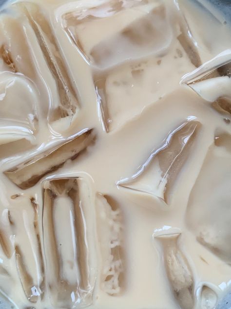 Vanilla Cream Aesthetic, Creme Astethic, Cream Fall Aesthetic, Vanilla Astethic, Creme Widgets, Vanilla Pictures, Warm White Aesthetic, Vainilla Aesthetic, Cream Astethic