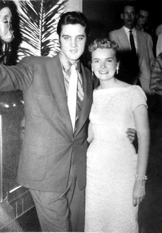 Vernon Presley, Tupelo Mississippi, Kate Smith, Young Elvis, John Lennon Beatles, Heartbreak Hotel, Beatles John, Elvis Presley Photos, Buddy Holly