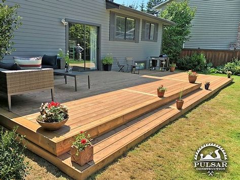 Raised Deck Off Back Of House, Small Backyard Decks, Ground Level Deck, Terrasse Design, Backyard Area, Garden Patio Decor, Patio Deck Designs, Deck Designs Backyard, Backyard Renovations