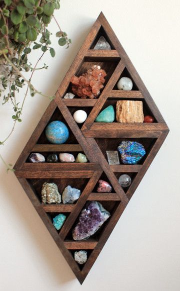 Ways to display rocks and fossils and stuff, I plan to do some of these - Album on Imgur Rock Collection Display, Rocks And Fossils, Crystal Shelves, Rock Collection, Meditation Room, Boho Interior, Crystal Decor, Displaying Collections, Stones And Crystals