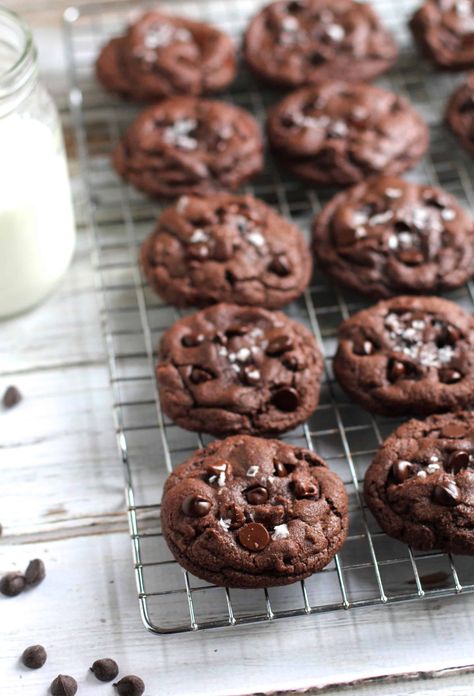 Chocolate Sea Salt Cookies, Cookies With Sea Salt, Salt Cookies, Sea Salt Cookies, Salty Cookies, Cinnamon Roll Cookies, Double Chocolate Chip Cookies, Double Chocolate Cookies, Breakfast Sweets