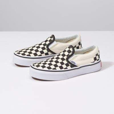 Checkered Vans, Vans Checkerboard, Shoe Wardrobe, Vans Kids, Popular Shoes, Vans Slip On, Girls Shoes Kids, Vans Sneakers, Sneakers Outfit