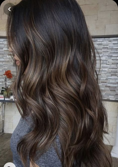 Brown Hair Shades, Long Shiny Hair, Chocolate Brown Hair Color, Brown Ombre Hair, Blond Balayage, Brown Hair Inspo, Brunette Balayage, Balayage Blonde, Gorgeous Hair Color