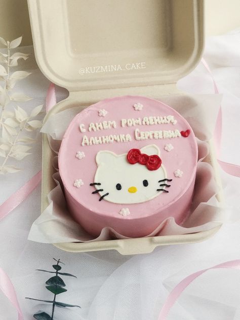 Sanrio Lunchbox Cake, Hello Kitty Cake Design, Kue Hello Kitty, Computer Cake, Cake Hello Kitty, Almond Crescent Cookies, Big Birthday Cake, Hello Kitty Birthday Cake, Tall Cake