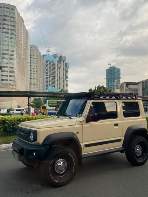 Suzuki Jimny Wallpaper Aesthetic, Jimny Suzuki Aesthetic, Suzuki Jimmy Aesthetic, Pretty Cars Aesthetic, Jimny Aesthetic, Jeep Car Aesthetic, Suzuki Jimny Aesthetic, Jimmy Car, Suv Aesthetic