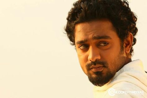 Asif ali malayalam actor Asif Ali, Actors Height, Logo Illustration Design, Malayalam Cinema, Malayalam Actress, Stand Up Comedians, Actors Images, Best Poses For Men, Tv Actors