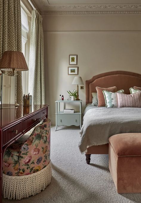 Frank & Faber – Victorian Renovation - interior design stories - Pure White Lines Feminine Primary Bedroom, Countryside Bedroom Aesthetic, Pink Master Room, 1930s Bedroom Ideas, Victorian Modern Bedroom, Neutral Master Bedrooms Decor, Peach Bedroom Decor, Small Victorian Bedroom, Master Room Decor