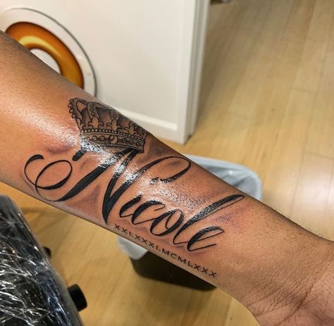 Nicole Tattoo, Princess Crown Tattoos, Name Tattoos On Arm, Tattoo Names, Name Tattoos For Moms, Live Tattoo, Feminine Tattoo Sleeves, Neck Tattoos Women, Omerta Tattoo