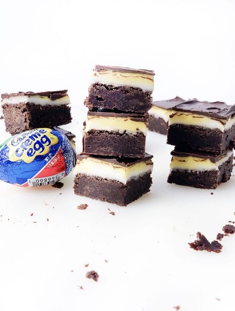 Cadbury Creme Egg Brownies - Dwell & Dine Cadbury Brownies, Cadbury Creme Egg Recipes, Cadbury Creme Egg, Easter Sweets, Square Cake Pans, Creme Egg, Yellow Foods, Chocolate Topping, Easter Candy