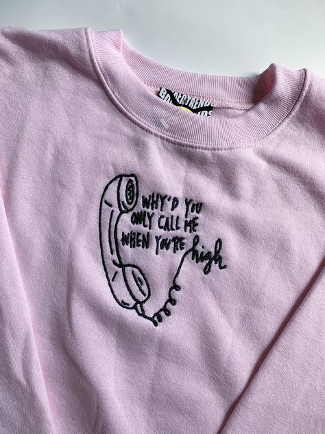 ✰White embroidery will go on black, rust, brown, forest green, and red✰Black embroidery will go on white, tan, sage, yellow, ash grey, pink, and blue ✰UNISEX✰Hand drawn and designed✰Embroidered sweatshirt✰Photo features Pink Sweatshirt with Black Embroidery Arctic Monkeys Sweatshirt, Arctic Monkeys Embroidery, Embroidery Designs Sweater, Hoodies Inspiration, Bordados Aesthetic, Arctic Monkeys Shirt, Etsy Pod, Embroidery Hoodies, Diy Embroidery Shirt