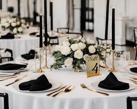 Gold Wedding Table Numbers, 3D Black Acrylic, Wedding Decor, Assigned Seating, Mirror and Glitter Wedding Signs - Etsy Modern Black White And Gold Wedding Decor, Glamorous Wedding Reception Decor, Mirrored Table Numbers, Black White And Gold Wedding Table Settings, Table Decoration Ideas For Birthday, Black White And Gold Wedding Centerpieces Table Decorations, Black Themed Wedding Aesthetic, Short Flower Centerpieces Wedding, Old Hollywood Wedding Centerpieces