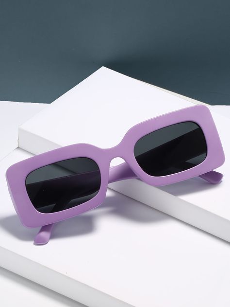 Purple Sun Glasses, Pretty Sunglasses, Purple Glasses, Glasses Frames Trendy, Classy Glasses, Fancy Glasses, Sunglasses Purple, Sun Glasses Women, Funky Glasses