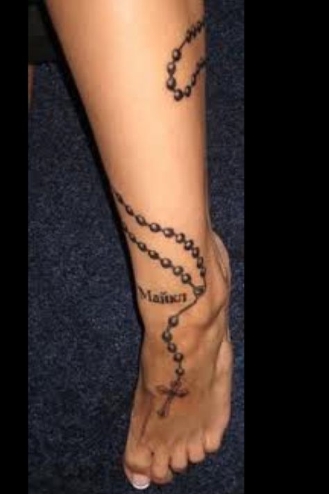 Rosary Rosary Ankle Tattoos, Rosary Bead Tattoo, Cute Foot Tattoos, Small Foot Tattoos, Tattoo Son, Tattoo Foot, Rosary Tattoo, Cross Tattoos For Women, Cross Rosary