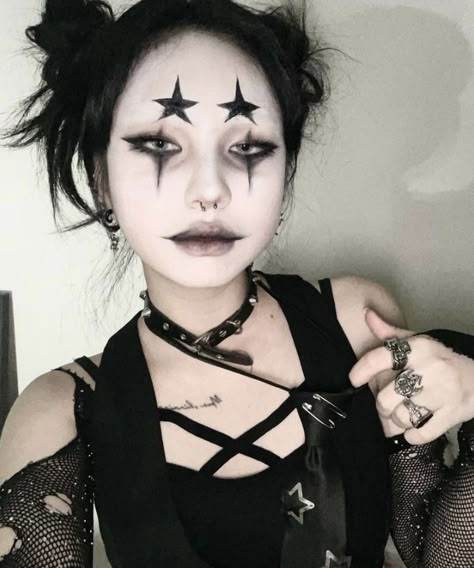 Cross Makeup, Unconventional Makeup, Cute Clown Makeup, Goth Eye Makeup, Vampire Bride, Funky Makeup, Drag Make-up, Punk Makeup, Show Makeup