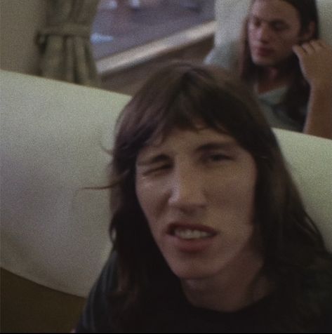 Classic Rock Aesthetic, Pink Floyd Members, Pink Floyd Art, Richard Williams, 80s Hair Bands, Richard Wright, Rock Aesthetic, Roger Waters, David Gilmour