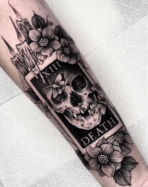 Tarot Card Arm Tattoo, Tattoos 2023, Feminine Skull Tattoos, Backpiece Tattoo, Bookish Tattoos, Tarot Tattoo, Skull Sleeve Tattoos, Wicked Tattoos, Gothic Tattoo