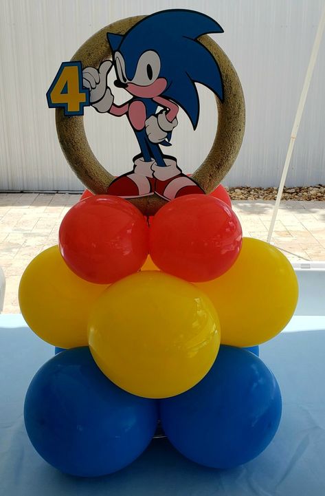 Sonic The Hedgehog Birthday Decorations, Sonic Pool Party Ideas, Sonic Theme Birthday Party Decorations, Sonic Table Centerpiece, Sonic Diy Decorations, Sonic And Tails Birthday Party, Sonic Party Ideas Decoration Diy, Super Sonic Birthday Party Ideas, Diy Sonic Birthday Decorations