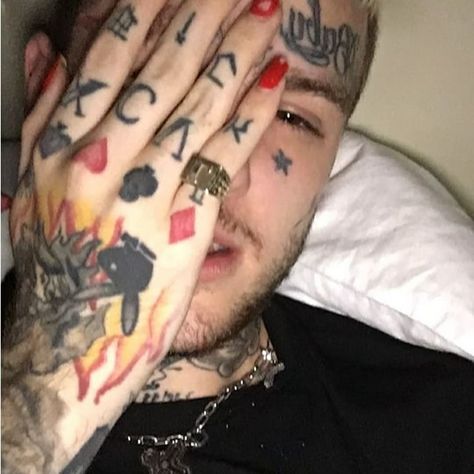 Hellboy Tattoo, Lil Peep Lyrics, Small Wave Tattoo, Tattoos Hand, Lil Peep Hellboy, Lil Skies, Kevin Gates, Red Tattoos, Little Bo Peep