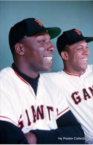 Two Giants Hall Of Famers, Willie McCovey and Orlando Cepeda Willie Mccovey, Sf Giants Baseball, San Francisco Giants Baseball, Giants Baseball, Giants Fans, Baseball Photos, Cardinals Baseball, Sports Hero, Sf Giants