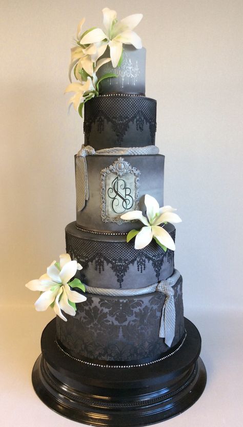 Dark Theme Wedding Cake, Black White And Grey Wedding Ideas, Dark Grey Wedding, Grey Wedding Cake, Black And Grey Wedding, Black And Purple Wedding Cake, Black And Grey Wedding Theme, Small Goth Wedding Cake, Black And Silver Wedding