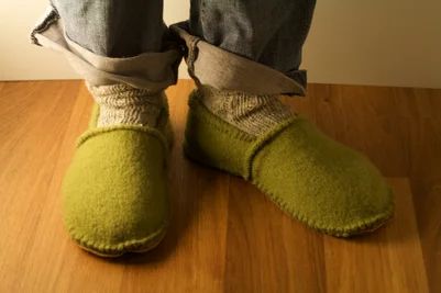 Cosy Slippers From Your Old Woolly Jumper : 11 Steps (with Pictures) - Instructables How To Make Slippers, Wooly Jumper, Diy Slippers, Recycled Sweaters, Recycled Sweater, Old Sweater, Wool Slippers, Felted Slippers, Wool Projects