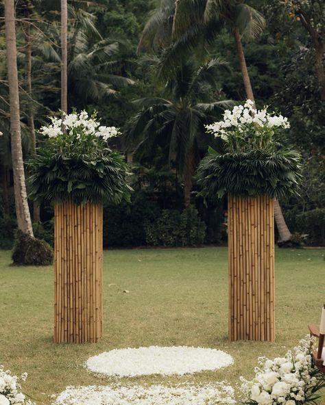 ceremony details from Thailand 🇹🇭 Tree Wedding Ceremony, Palm Tree Wedding, Ceremony Details, Tree Wedding, Church Decor, Palm Leaf, Palm Tree, Palm Trees, Floral Wedding