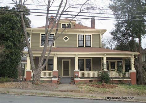 Exterior Paint Color Portfolio Archives - Page 30 of 34 - OldHouseGuy Blog Craftsman Landscaping, Craftsman Columns, Historic Paint Colours, Craftsman Colors, Four Square Homes, Exterior Paint Schemes, Colors For House, Paint Colors For House, Victorian Exterior