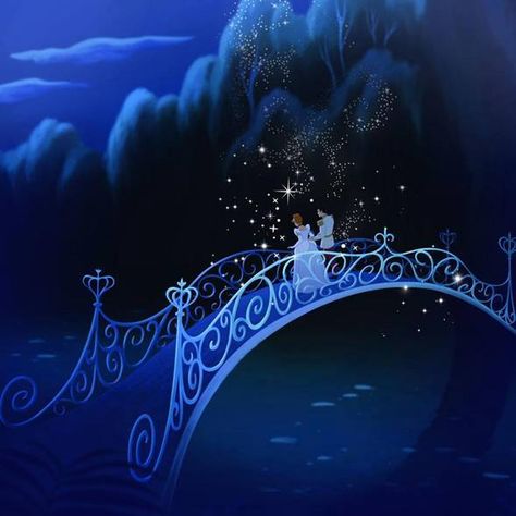 Cinderella 1950, Cinderella Aesthetic, Old Disney Movies, Disney Romance, Personajes Studio Ghibli, Love Disney, Disney Icons, Images Disney, Princess And The Frog