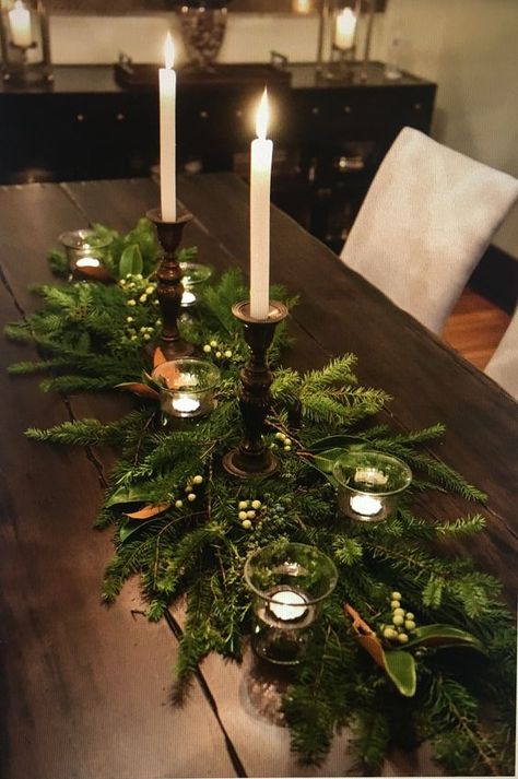 7 Simple, Budget Friendly After Christmas Winter Decorating Ideas You'll Love - Life on Kaydeross Creek Christmas Table Decorations Diy, Jul Diy, Photography Christmas, Christmas Dining Table, Christmas Table Centerpieces, Bright Christmas, Christmas Tablescapes, After Christmas, Noel Christmas