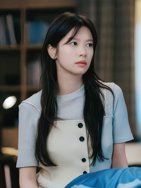 Iu Hairstyles Medium, Jung So Min Love Next Door, Jung So Min Wallpaper, Iu Ponytail, Wi Ha Jun Midnight, Jun So Min, Jung Somin, So Min, Korean Shows