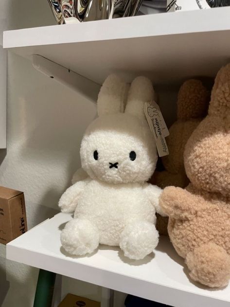 Miffy Stuffed Animal, Miffy Plushies, Cute Plushies Kawaii, Miffy Stuff, Miffy Plush, Miffy Bunny, Cute Plushies, Cute Animals Images, Birthday List