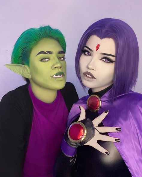 ⛓Dan on Instagram: "💚 𝐁𝐞𝐚𝐬𝐭𝐛𝐨𝐲 & 𝐑𝐚𝐯𝐞𝐧 💜 follow @daddydarkss and @abigelic for more Nos estuvieron pidiendo DEMASIADO este #cosplay así que aquí se los traemos🫡 Esperamos les gusta y compartan🖤 cosplay de Raven: @meowcos.fashion #halloweencostume #ravenandbeastboy #ravencosplay #beastboyandraven #beastboy #teentitans" Raven And Beastboy Titans Costume Halloween, Beastboy And Raven Couples Costume, Raven And Beastboy Cosplay Costume, Raven Costume Makeup, Beast Boy X Raven Costume, Beastboy And Raven Costume, Raven Makeup Titans, Raven And Beastboy Titans Costume, Beast Boy And Raven Costume