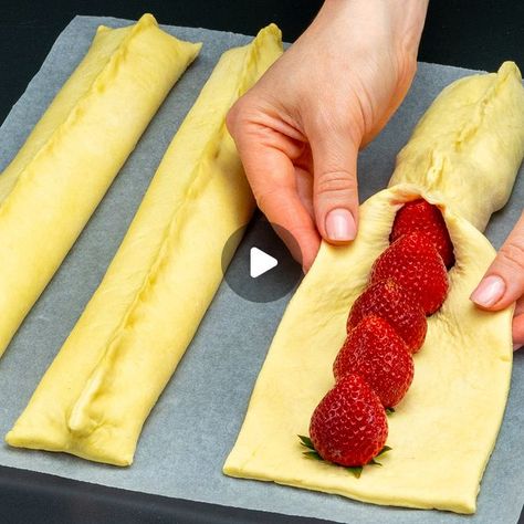 appetizing.tv on Instagram: "No one expected such a result! Simple and quick puff pastry dessert  Ingredients: puff pastry: 900 g (32 oz) strawberries: 500 g (18 oz) sugar: 150 g (5.3 oz) LEAVE: 10 MIN starch: 35 g (1.2 oz) water: 50 ml (1.7 fl oz) water: 20 ml (0.7 fl oz) eggs: 1 pc milk: 30 ml (1 fl oz)"