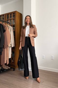 Tailored Pants Outfit Dressy, Tan Blazer Professional Outfits Women, Blazer Outfits Formal Women, Trendy Blazer Outfits Work, Corporate Executive Outfits, Research Presentation Outfit, Wide Leg Pants And Blazer Outfit, Tan Blazer Outfits Women Work, Professional Blazer Outfits Women