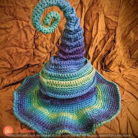 crochet-Classic Charm: Granny Square Crochet Blanket Pattern Twisted Witch Hat Crochet Pattern, Crochet Witch Hat Pattern Free, Crochet Headwear, Diy Tricot, Witches Hats, Crochet Throw Pattern, Hat Patterns Free, Crocheted Hats, Crochet Hat Free