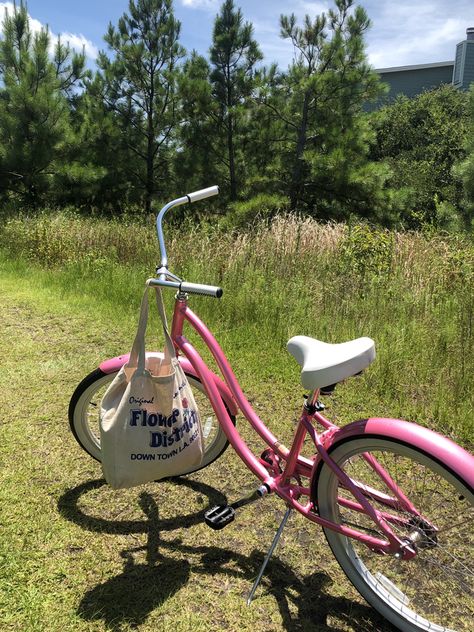 Miley Stewart, Pink Bicycle, Country Aesthetic, Spring Mood, Spring Aesthetic, Spring Vibes, Spring Has Sprung, Summer Bucket, Summer Feeling