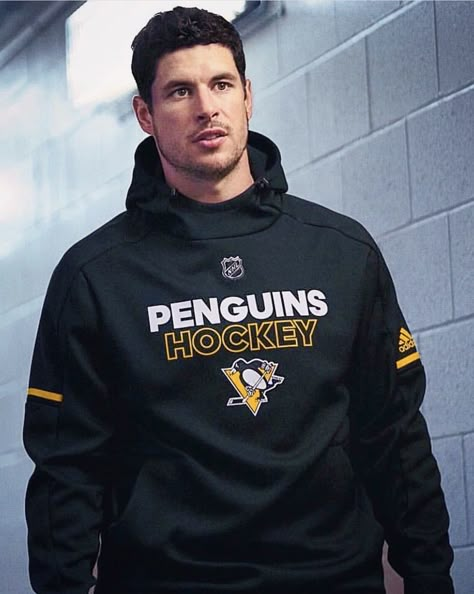 Sydney Crosby, Canadian Hockey Players, Pittsburgh Penguins Stanley Cup, Pittsburgh Penguins Logo, Hockey Boards, Nhl Playoffs, Hockey Girl, Ice Hockey Players, Pittsburgh Penguins Hockey