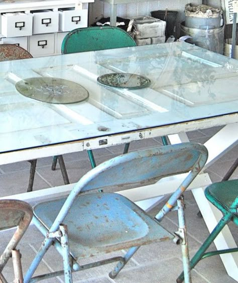 Table made from old door and a sheet of glass Old Door Tables, Door Tables, Furniture Repurposing, Resin Patio Furniture, Door Table, Reclaimed Doors, Dreamy Decor, Window Projects, Doors Repurposed