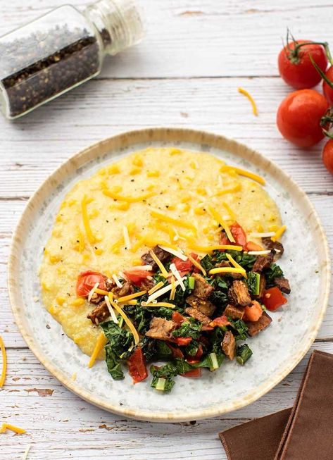 Vegan Cheese Grits with Greens and Tempeh Bacon - The Vegan Atlas Grits And Greens, Hominy Grits, How To Cook Grits, Tempeh Bacon, Cheese Grits, Vegan Cheddar, Gluten Free Grains, Cereal Recipes, Vegan Condiments