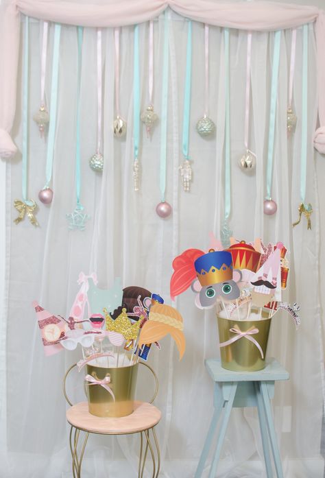 How to Set Up a Nutcracker Themed Birthday Party Nutcracker 1st Birthday Party Girl, Nutcracker Party Ideas, Nutcracker Ballet Birthday Party, Nutcracker Tea Party, Nutcracker Birthday Party, Sugar Plum Christmas, Nutcracker Christmas Party, Nutcracker Ballerina, Plum Christmas