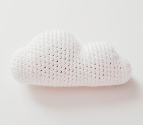 Cute Amigurumi Free Pattern, Amigurumi Cloud, Crochet Pillow Patterns Free, Crochet Baby Mobiles, Crochet Mobile, Cute Amigurumi, Cloud Pattern, Kawaii Crochet, Crochet Bebe